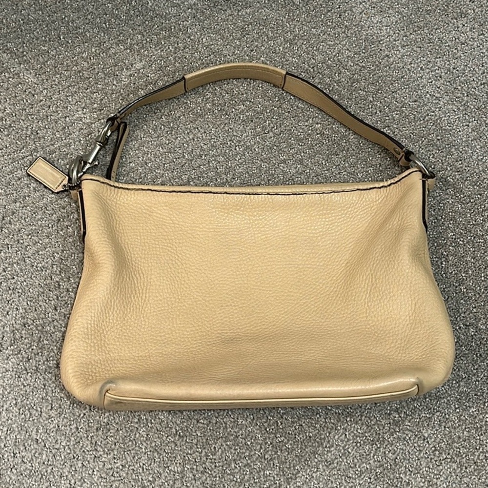 Coach Tote/Shoulder Style Leather Bag- Gently used